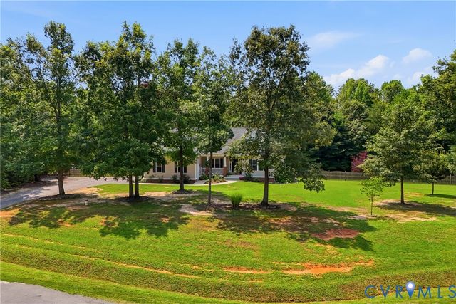 153 Beagle Run Dr, Bumpass, VA 23024