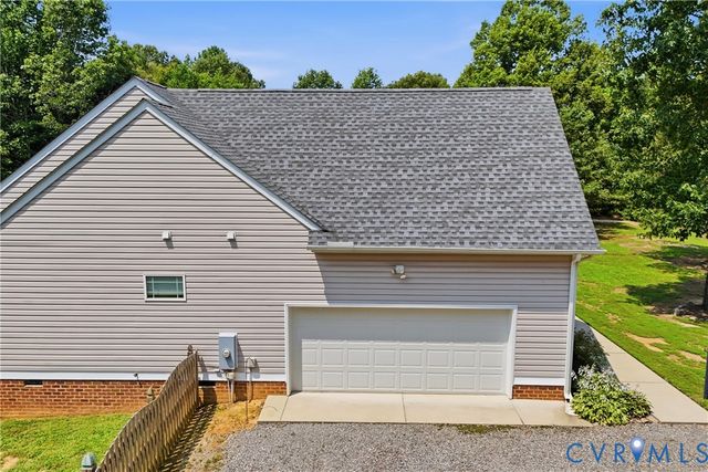 153 Beagle Run Dr, Bumpass, VA 23024