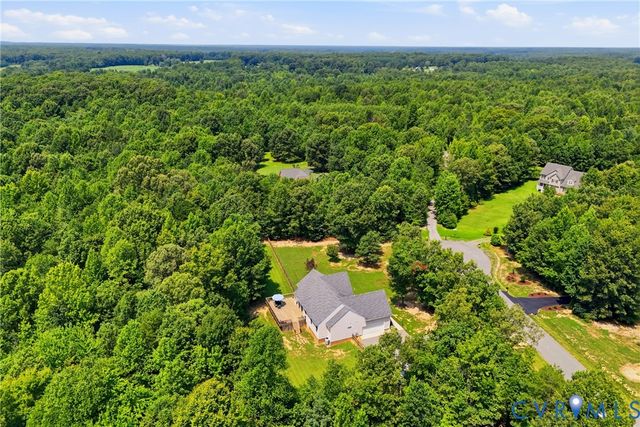 153 Beagle Run Dr, Bumpass, VA 23024