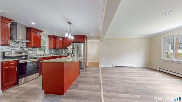 40 Union St Extension, Enfield, CT 06082