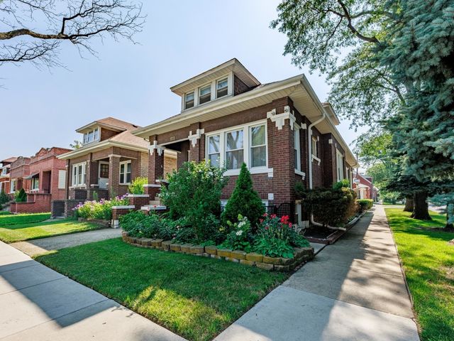2500 Lombard Avenue, Berwyn, IL 60402