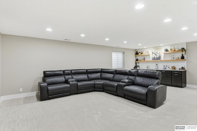 7414 N 140th Avenue, Omaha, NE 68142