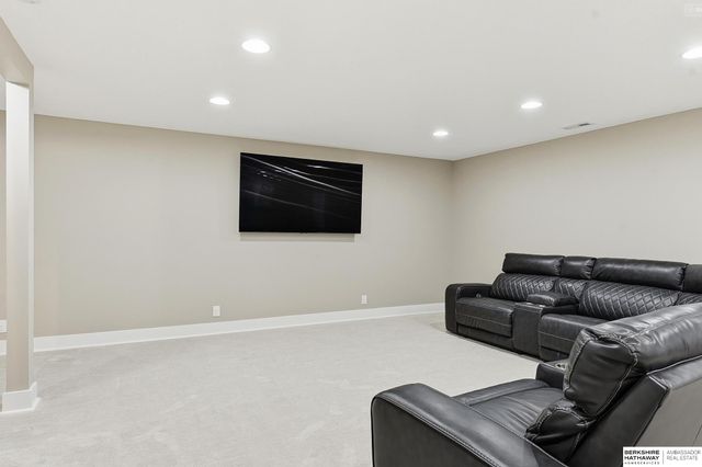 7414 N 140th Avenue, Omaha, NE 68142