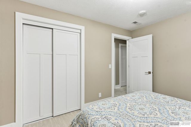 7414 N 140th Avenue, Omaha, NE 68142