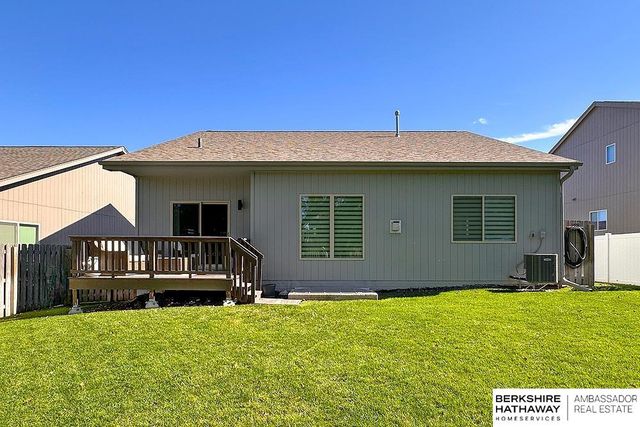 7414 N 140th Avenue, Omaha, NE 68142