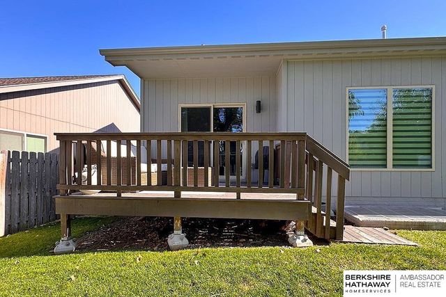 7414 N 140th Avenue, Omaha, NE 68142