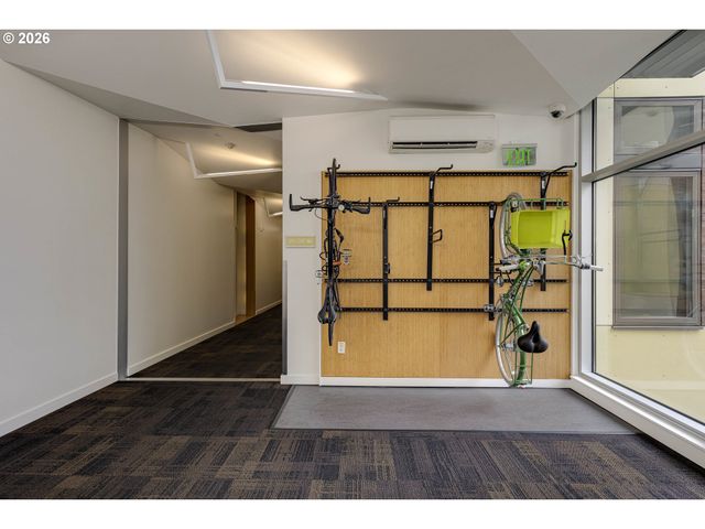 1455 N KILLINGSWORTH St 216, Portland, OR 97217