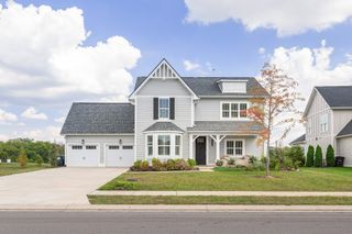 7546 Delancey Dr, College Grove, TN 37046