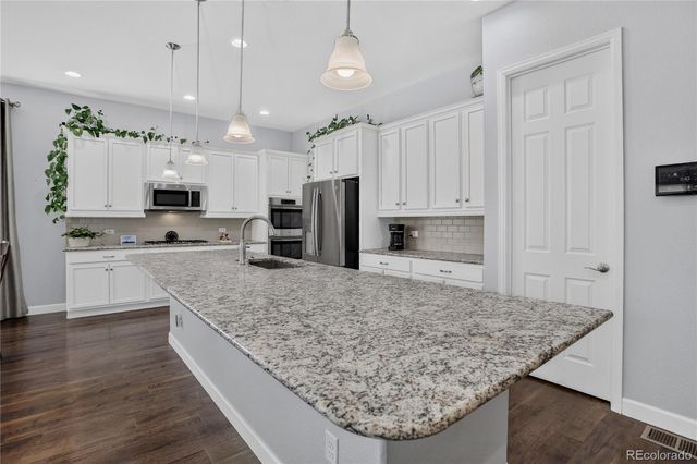 9828 Eagle River Street, Littleton, CO 80125