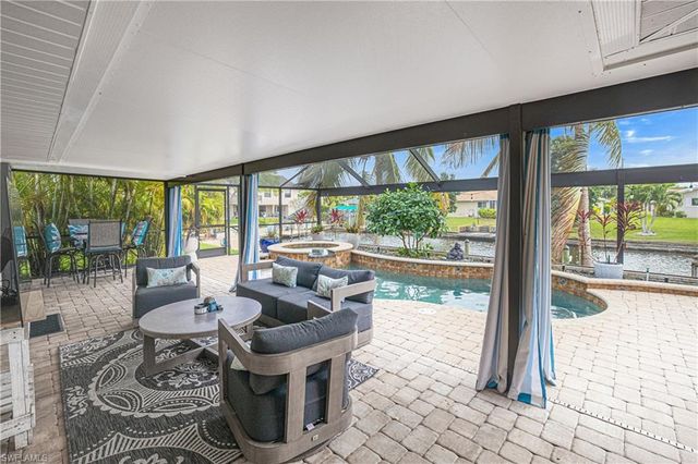 2274 SE 27th ST, Cape Coral, FL 33904