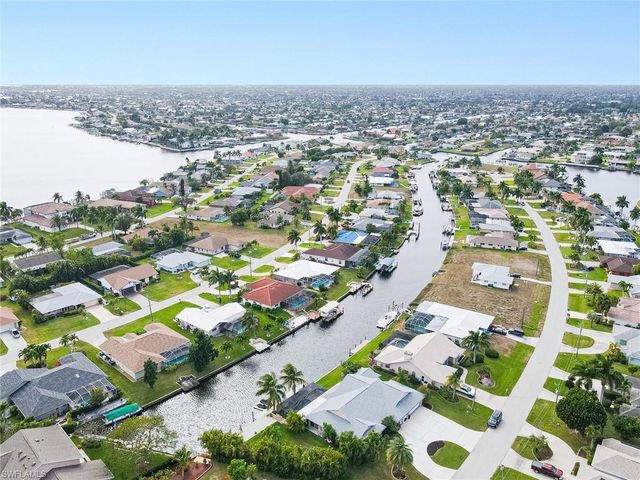 2274 SE 27th ST, Cape Coral, FL 33904