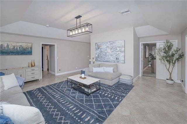 2274 SE 27th ST, Cape Coral, FL 33904