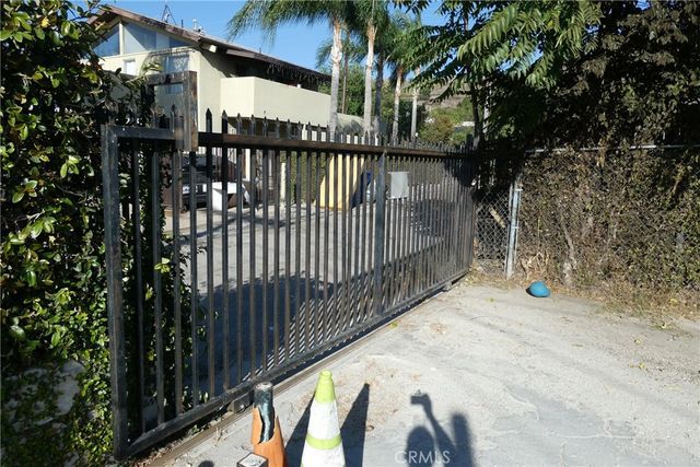 143 E Avenue 32, Los Angeles, CA 90031