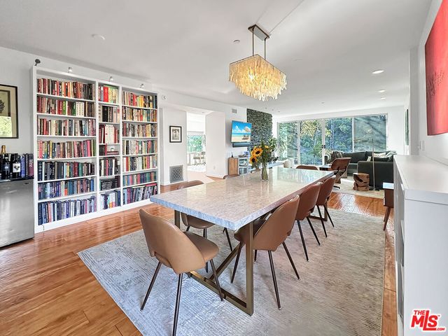 8265 Mannix Drive, Los Angeles, CA 90046
