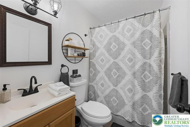 4758 Brentwood Drive, Tobyhanna Twp, PA 18466