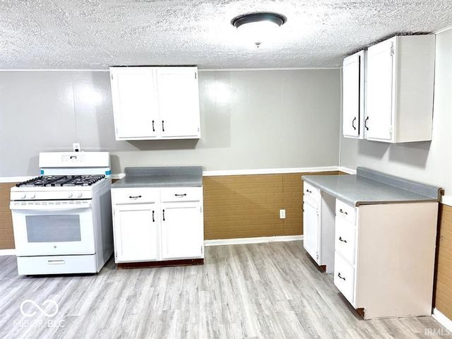 2202 S Penn Street, Muncie, IN 47302