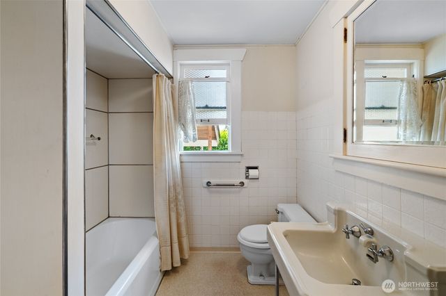 1811 9th, Anacortes, WA 98221