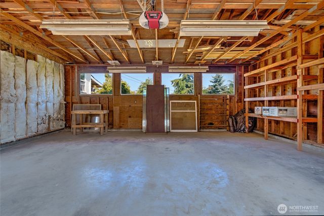 1811 9th, Anacortes, WA 98221