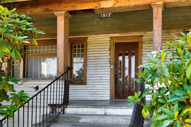 1811 9th, Anacortes, WA 98221