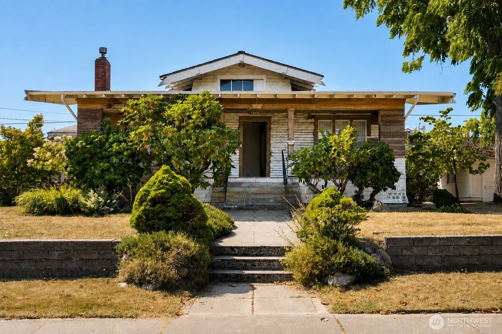 1811 9th, Anacortes, WA 98221