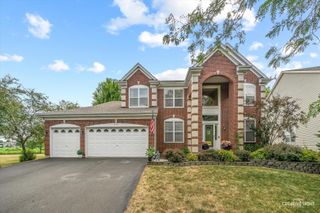 317 Greenwood Place, Oswego, IL 60543