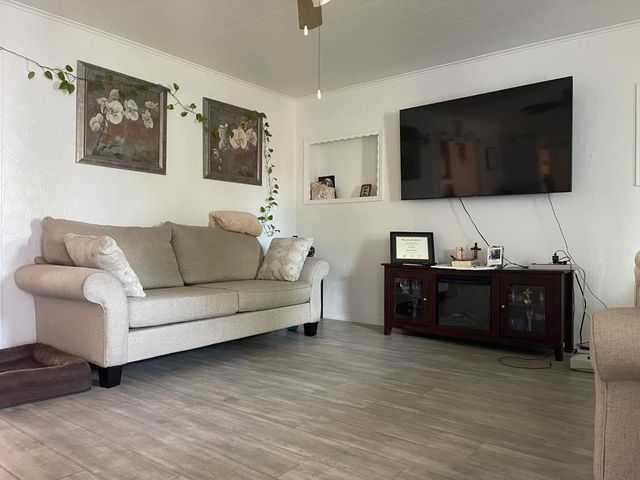 2008 Joan Way, Sacramento, CA 95825