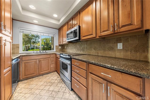 21155 Via Canon 8, Yorba Linda, CA 92887