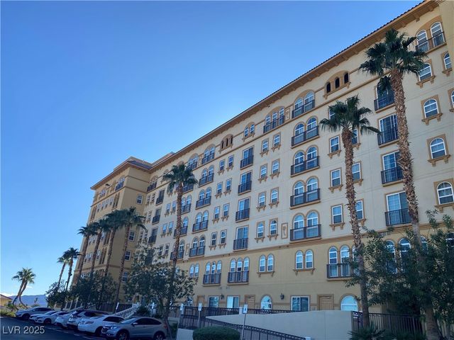 2405 West Serene Avenue 827, Las Vegas, NV 89123