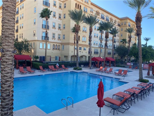 2405 West Serene Avenue 827, Las Vegas, NV 89123