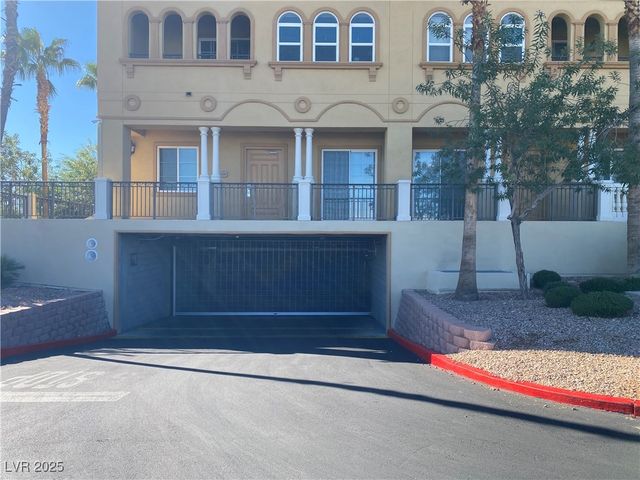 2405 West Serene Avenue 827, Las Vegas, NV 89123
