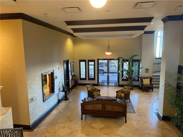 2405 West Serene Avenue 827, Las Vegas, NV 89123