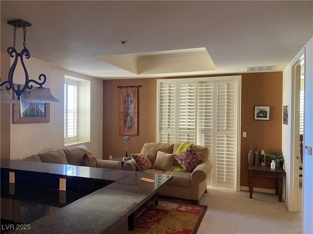 2405 West Serene Avenue 827, Las Vegas, NV 89123