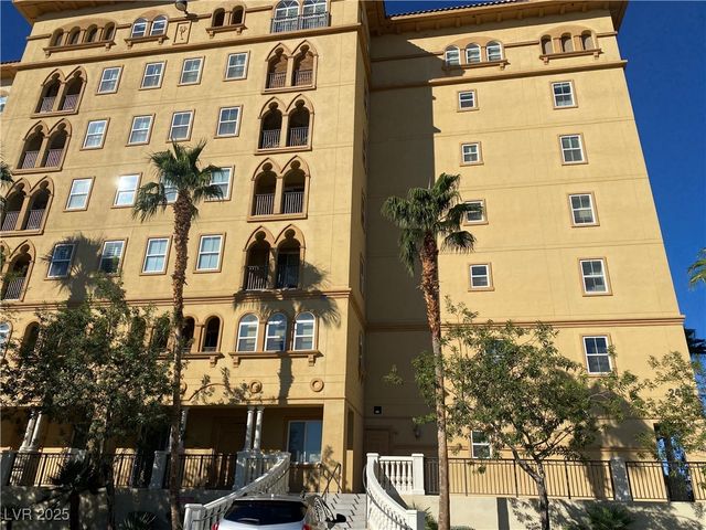 2405 West Serene Avenue 827, Las Vegas, NV 89123