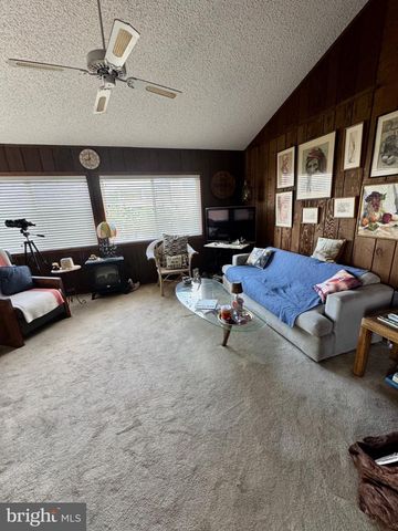 2404 BAYVIEW AVE, Barnegat Light, NJ 08006