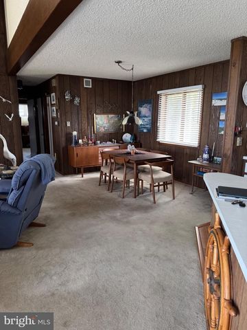 2404 BAYVIEW AVE, Barnegat Light, NJ 08006