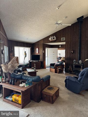 2404 BAYVIEW AVE, Barnegat Light, NJ 08006