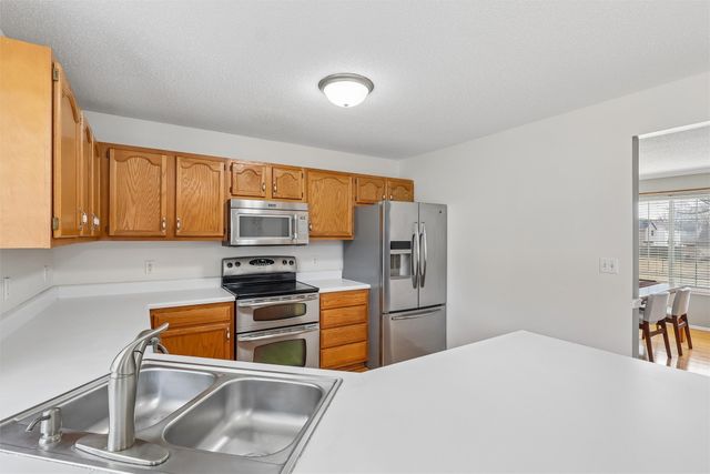 6131 Pommel Place, West Des Moines, IA 50266