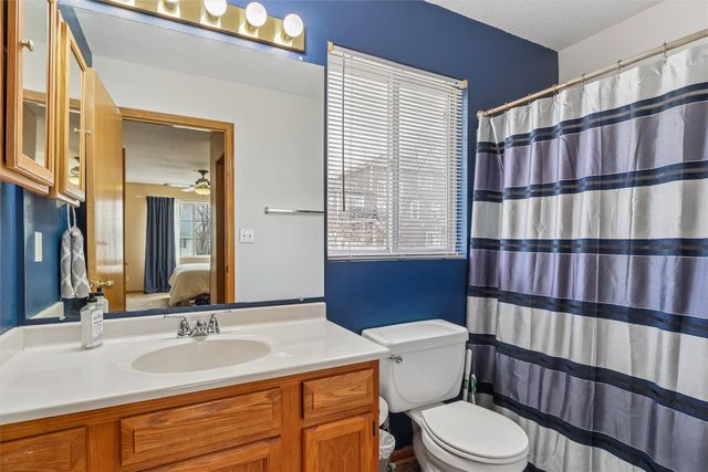 6131 Pommel Place, West Des Moines, IA 50266