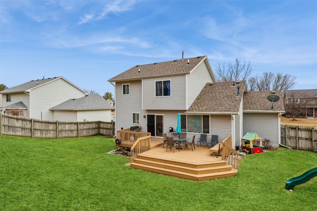 6131 Pommel Place, West Des Moines, IA 50266