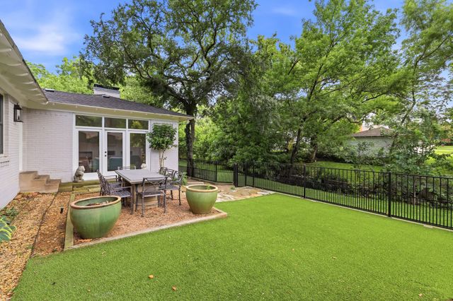 5024 Rexton Lane, Dallas, TX 75214
