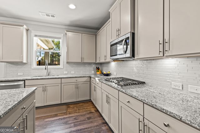 676 Genesee Point, Newnan, GA 30263