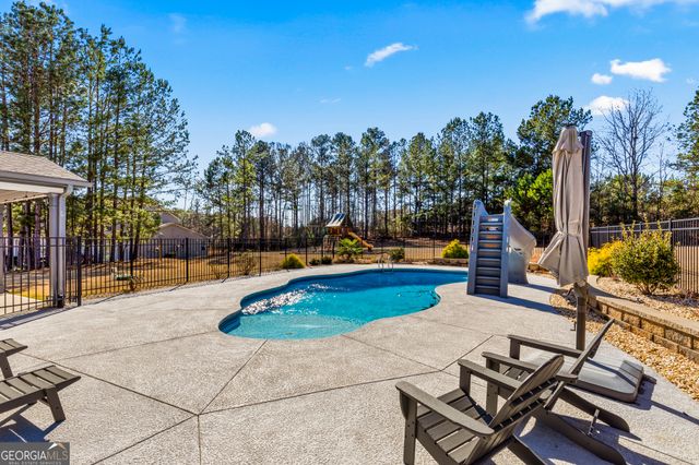 676 Genesee Point, Newnan, GA 30263