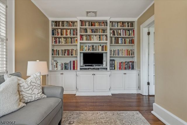 42 Carolin Rd, Montclair Twp., NJ 07043