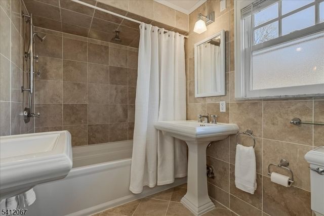 42 Carolin Rd, Montclair Twp., NJ 07043