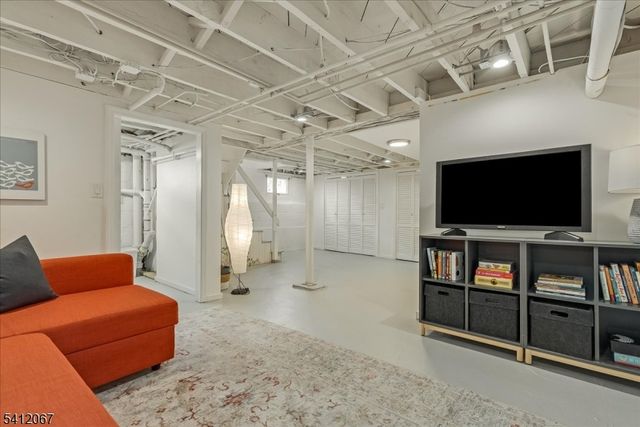 42 Carolin Rd, Montclair Twp., NJ 07043