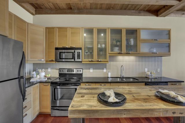 150 E Main Street, 605, Columbus, OH 43215