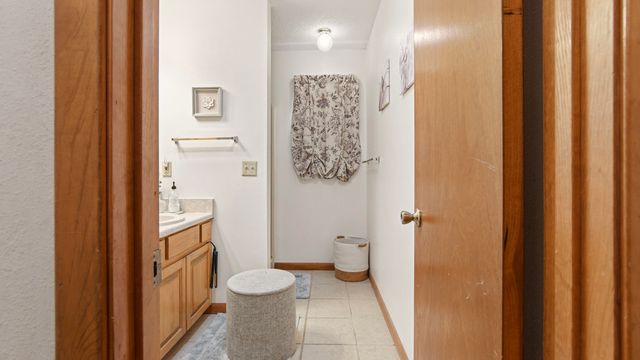 2186 W Us Highway 90, Defuniak Springs, FL 32433