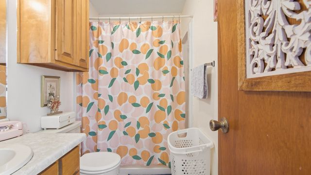 2186 W Us Highway 90, Defuniak Springs, FL 32433