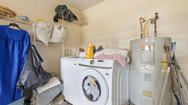 2186 W Us Highway 90, Defuniak Springs, FL 32433