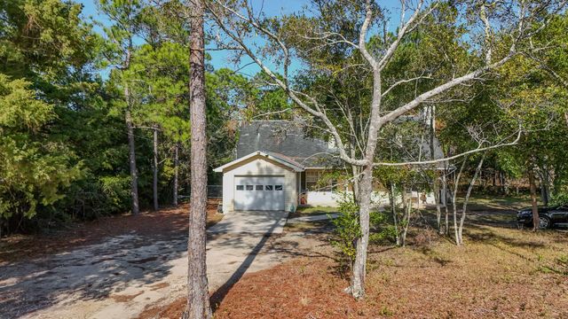 2186 W Us Highway 90, Defuniak Springs, FL 32433